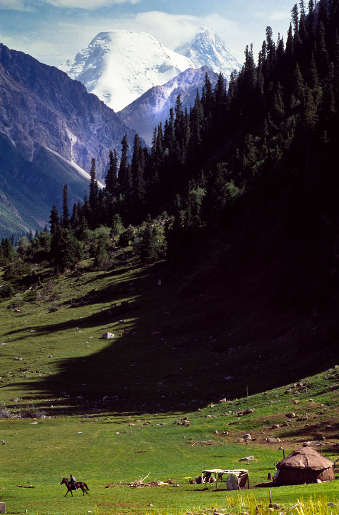 nomads, summer pasture, mountain meadow, Dzhailyau, Khan Tengri, Tien Shan, Kazakhstan
