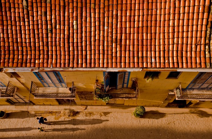 Sarasota-Photo, Sarasota-Photography, Sarasota-Photographer, Sarasota-Art, Sarasota-Gallery, Sarasota-Art-Gallery, Sarasota-Photo-Art-Gallery. Sarasota-Commercial-Photography, Sarasota-Art-Gallery, Visual-Poet, Life-Observed, Caught-Moment, Image, Images, Photographic-Images, Old Havana, Cuba, Hotel Raquel, 